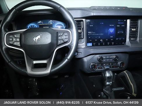Used 2025 Ford Bronco Badlands AWD/4WD image 15