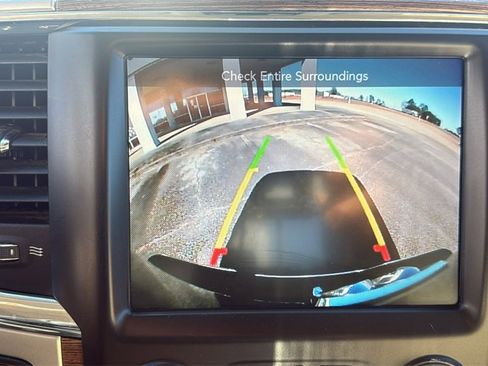 Used 2017 RAM 1500 Laramie image 25