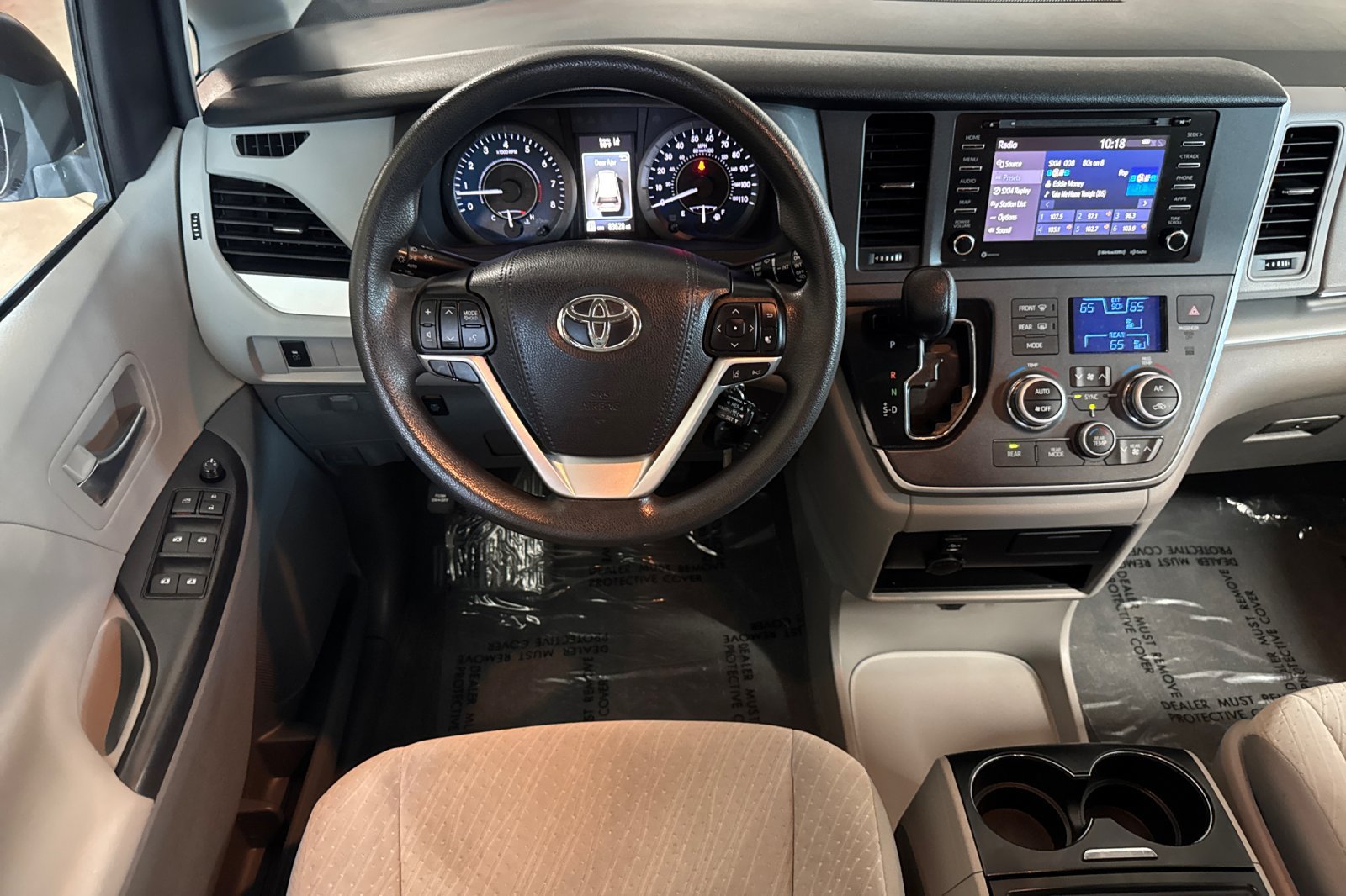 Used 2020 Toyota Sienna LE FWD image 15