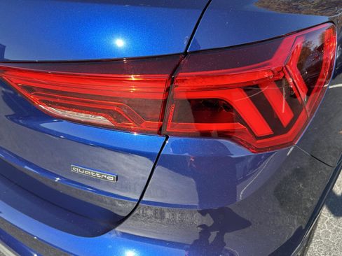 Certified 2025 Audi Q3 2.0T Premium w/ Convenience Package image 9