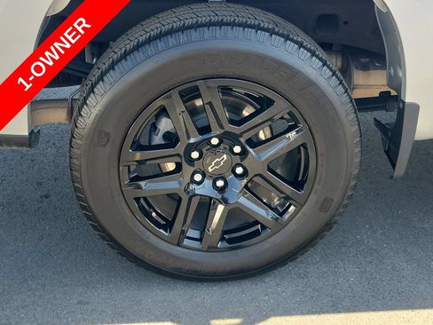 Used 2022 Chevrolet Silverado 1500 Custom w/ LPO, Dark Essentials Package RWD image 8
