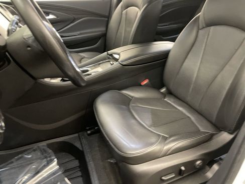 Used 2020 Buick Envision Essence image 13