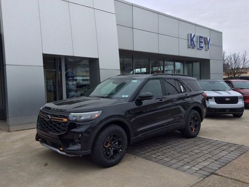 New 2026 Ford Explorer Tremor image 6