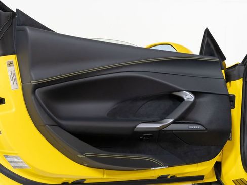 Used 2025 Ferrari 296 GTS Base image 31