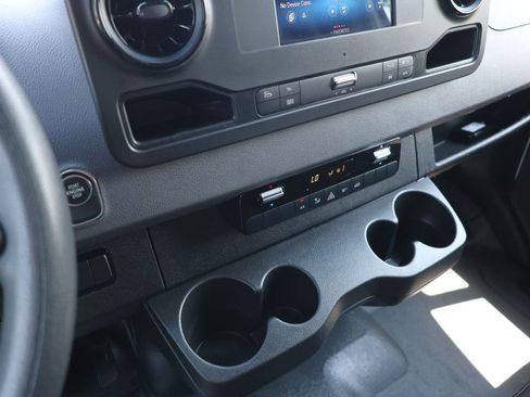Used 2023 Mercedes-Benz Sprinter 2500 w/ Acoustic Package image 15