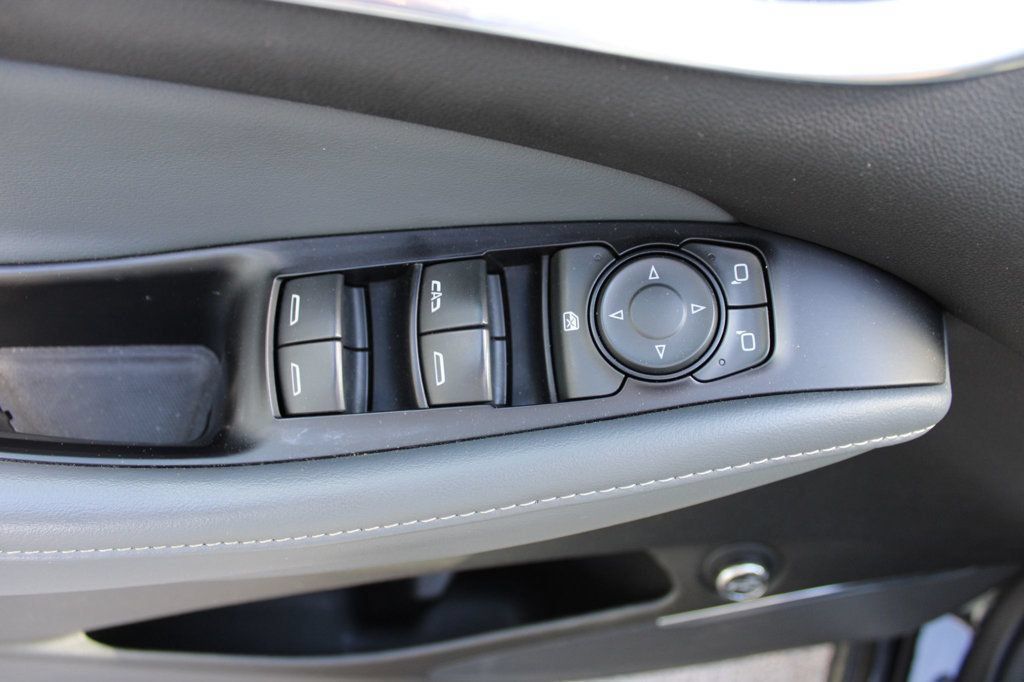 Used 2019 Buick Enclave Essence FWD image 30