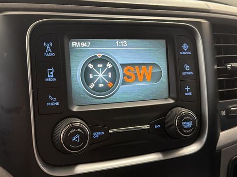 Used 2017 RAM 1500 Express RWD image 26