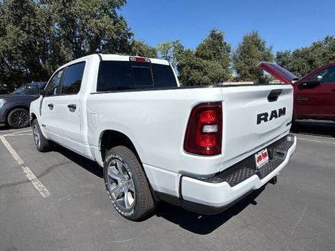 New 2026 RAM 1500 Express AWD/4WD image 6