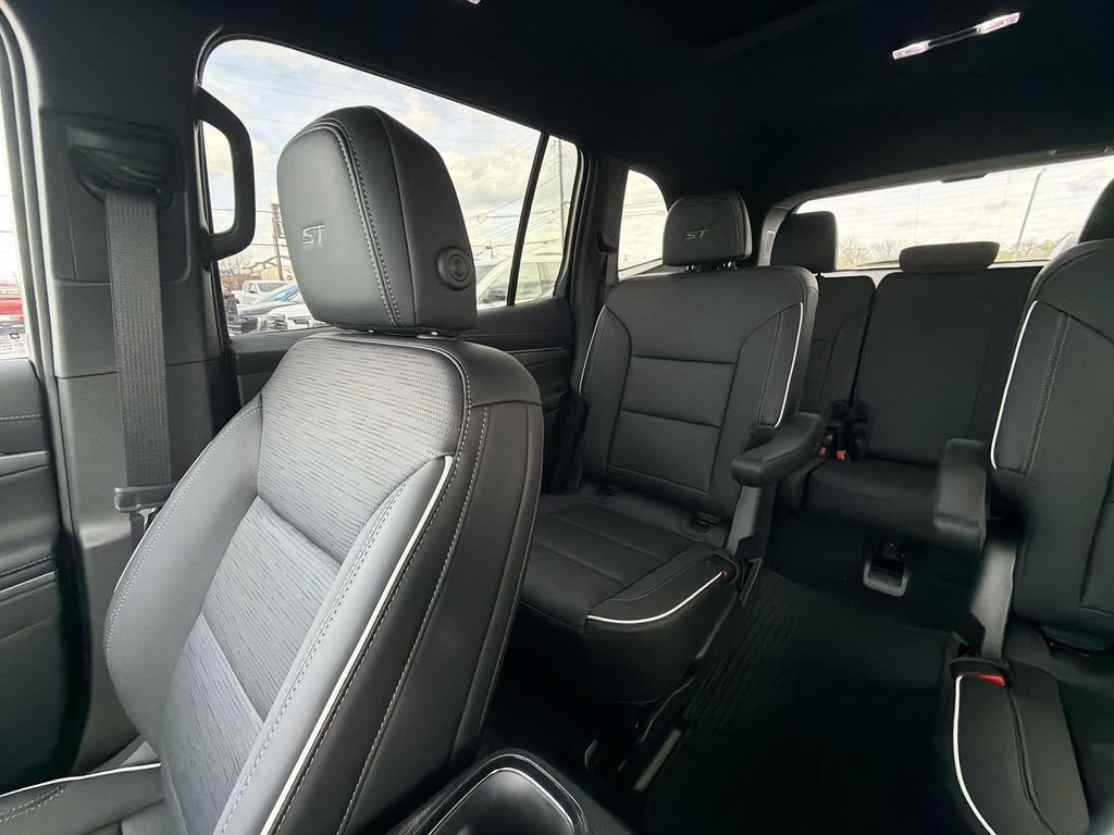 New 2026 Buick Enclave Sport Touring w/ Super Cruise Package FWD image 12