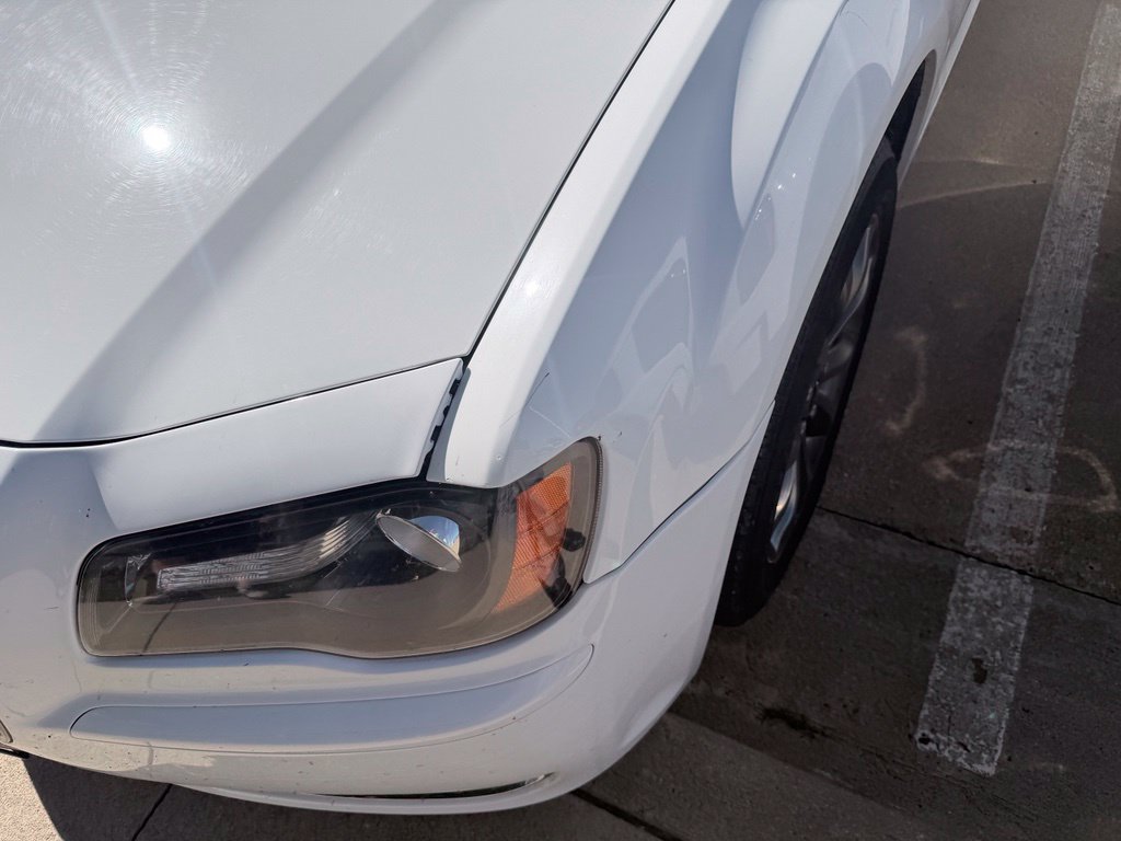 Used 2014 Chrysler 300 S AWD/4WD image 4