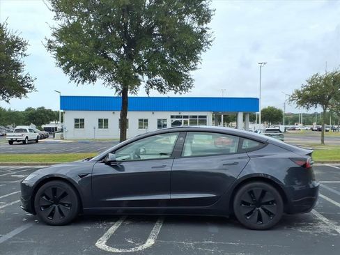 Used 2025 Tesla Model 3 Long Range RWD image 8