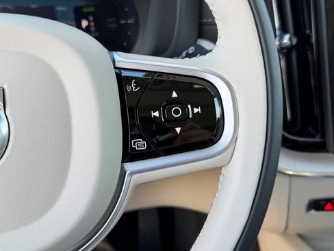 New 2026 Volvo XC60 T8 Ultra w/ Protection Package Premier image 28