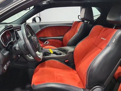 Used 2015 Dodge Challenger SRT w/ Technology Group RWD image 28