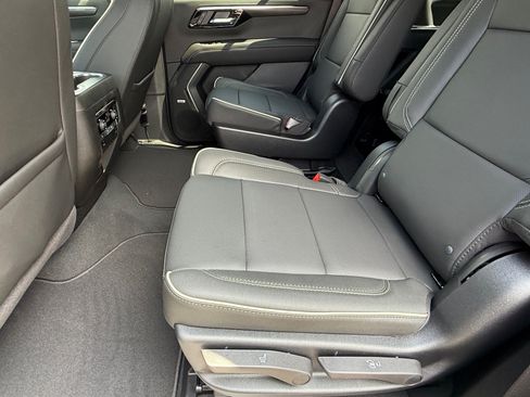 New 2026 Chevrolet Tahoe Premier w/ Sun And Tow Package AWD/4WD image 11