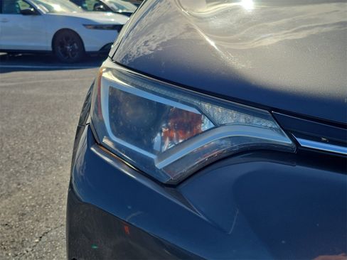Used 2017 Toyota RAV4 XLE image 7