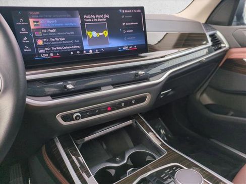 Certified 2024 BMW X7 xDrive40i w/ Parking Assistance Package image 15