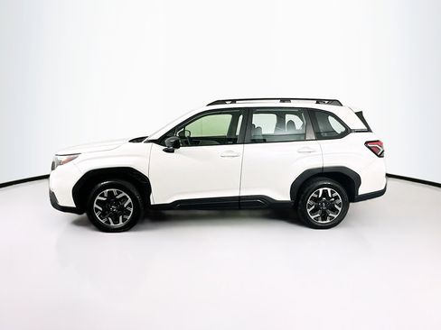 Used 2025 Subaru Forester image 4