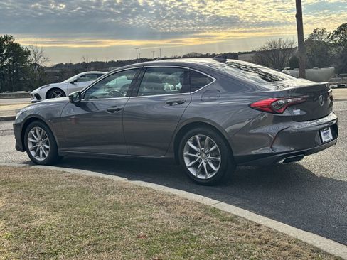 Used 2023 Acura TLX image 8
