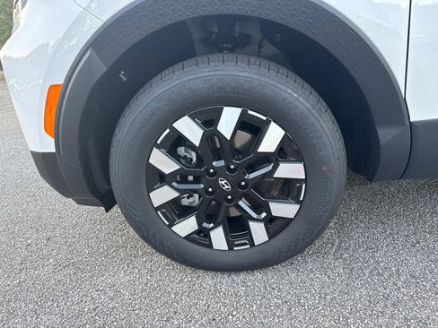 New 2026 Hyundai Santa Cruz SE FWD image 12