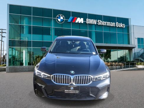 Used 2026 BMW 330i Sedan w/ M Sport Package RWD image 2