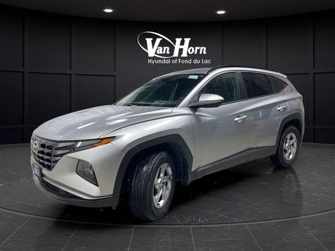 Certified 2023 Hyundai Tucson SEL w/ Winter Package AWD/4WD image 3