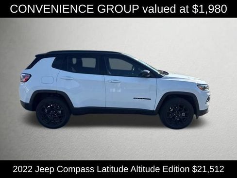 Used 2022 Jeep Compass Latitude w/ Convenience Group AWD/4WD image 2