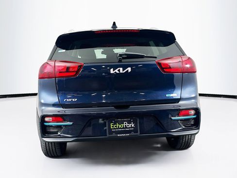 Used 2022 Kia Niro EX w/ Cold Weather Package image 7
