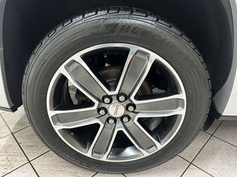 Used 2019 GMC Acadia Denali w/ Technology Package image 14