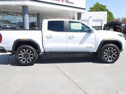 New 2025 GMC Canyon AT4 w/ Nightfall Edition image 7