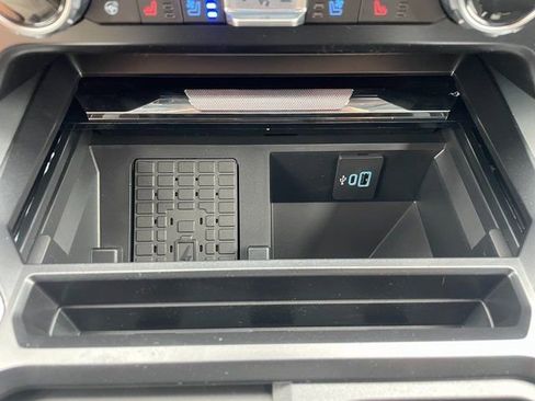 New 2025 Ford F350 Lariat w/ Lariat Ultimate Package image 34