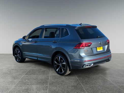 Used 2022 Volkswagen Tiguan SEL R-Line image 3