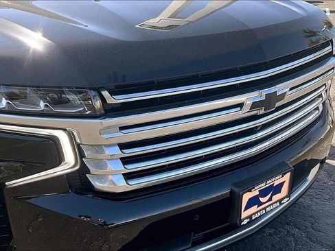 Used 2023 Chevrolet Tahoe High Country w/ Premium Package 2 AWD/4WD image 27