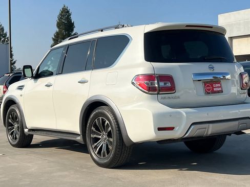 Used 2017 Nissan Armada Platinum image 7