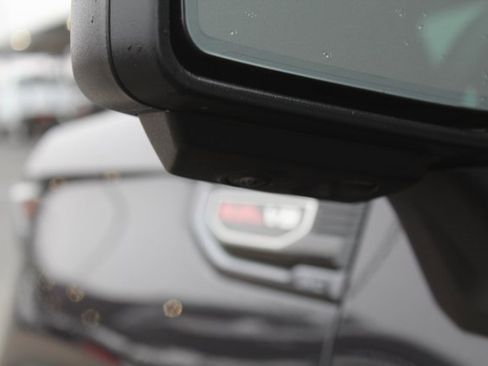 Used 2024 GMC Sierra 1500 AT4 w/ Technology Package image 16