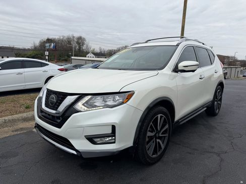 Used 2018 Nissan Rogue SL w/ Premium Package FWD image 3