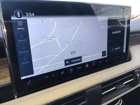 Used 2025 Lincoln Corsair Reserve w/ Equipment Group 202A image 18