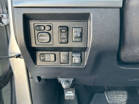 Used 2021 Toyota Tundra Platinum image 13