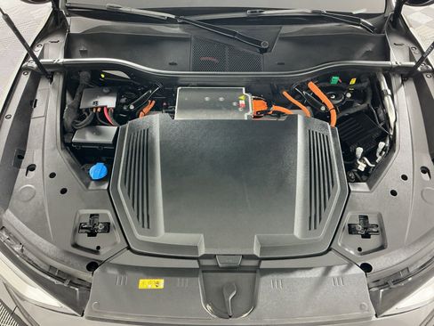Used 2024 Audi Q8 e-tron Prestige w/ Prestige Package image 24