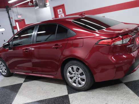 Used 2022 Toyota Corolla LE image 6