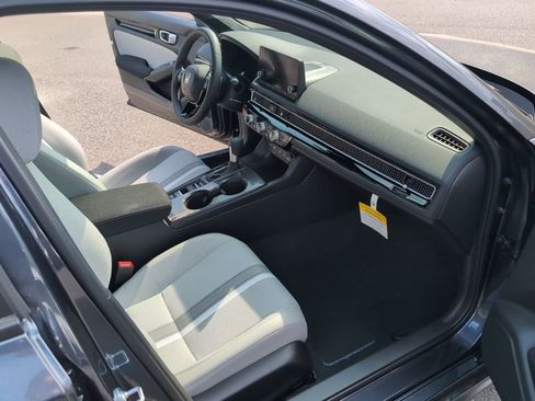 New 2025 Honda Civic Sport image 19