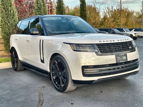 Used 2024 Land Rover Range Rover Autobiography image 7