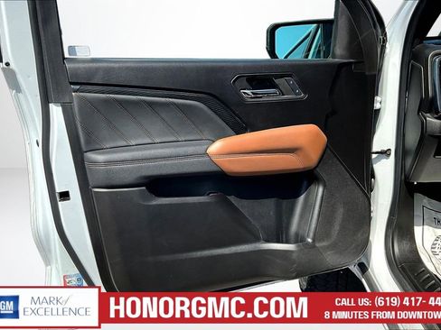 Used 2024 GMC Canyon AT4 AWD/4WD image 20