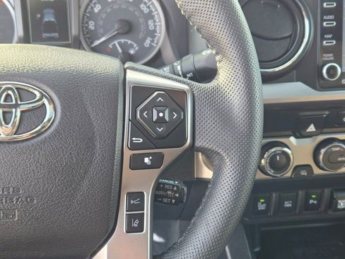 Used 2022 Toyota Tacoma Limited image 29