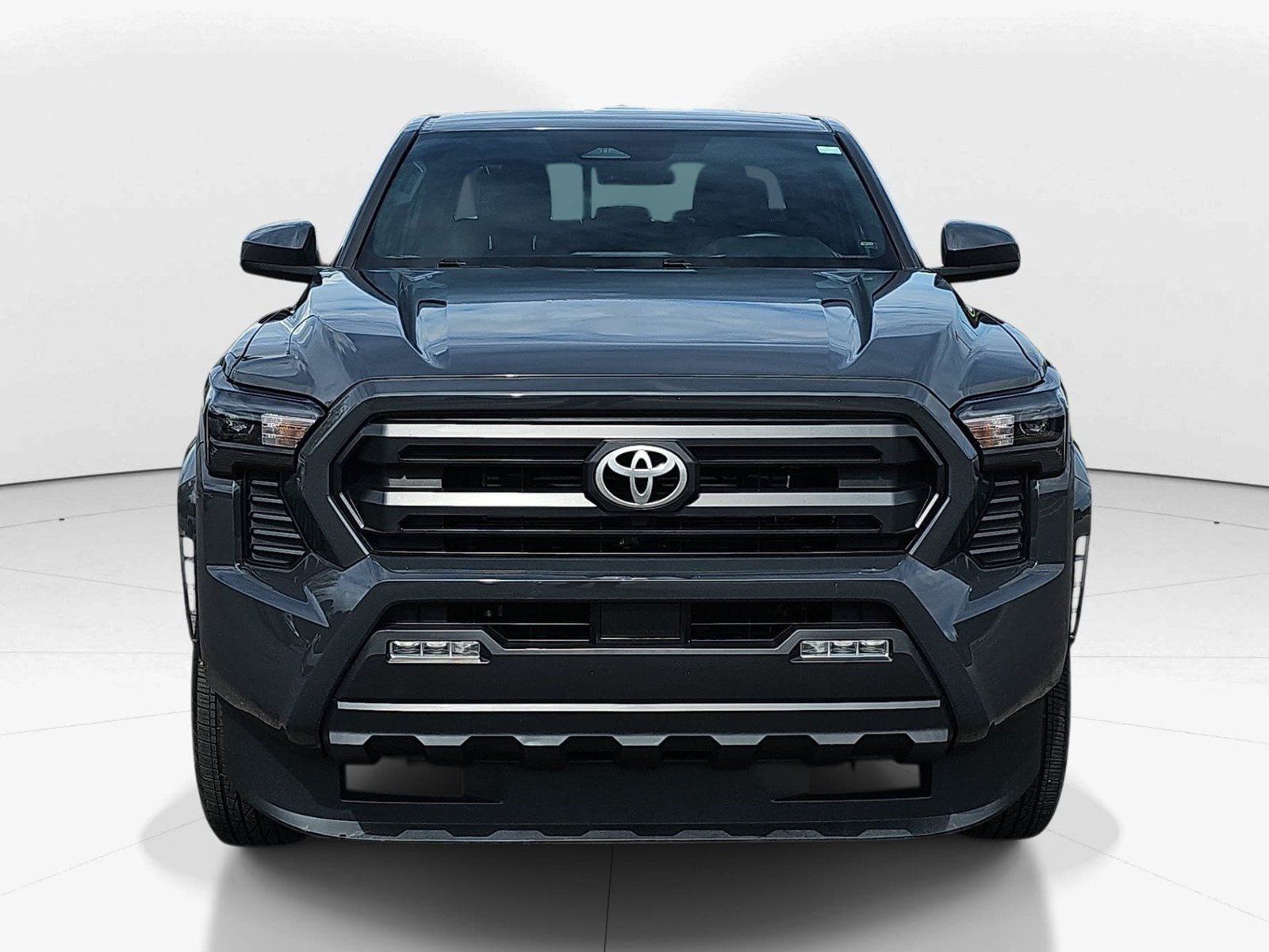 Used 2024 Toyota Tacoma SR5 AWD/4WD image 9