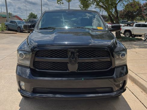 Used 2015 RAM 1500 Express AWD/4WD image 3