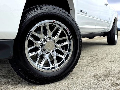 Used 2022 RAM 2500 Laramie image 2