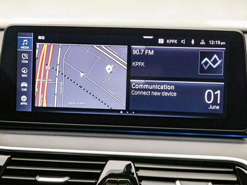 Certified 2023 BMW 530e w/ Premium Package RWD image 15