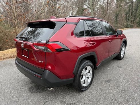 Used 2020 Toyota RAV4 XLE image 6