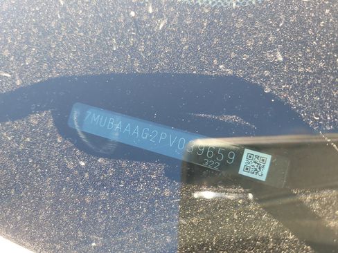 Used 2023 Toyota Corolla Cross LE w/ Moonroof Package image 11