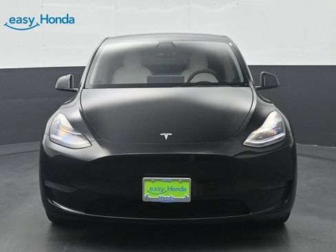 Used 2021 Tesla Model Y Long Range AWD/4WD image 2